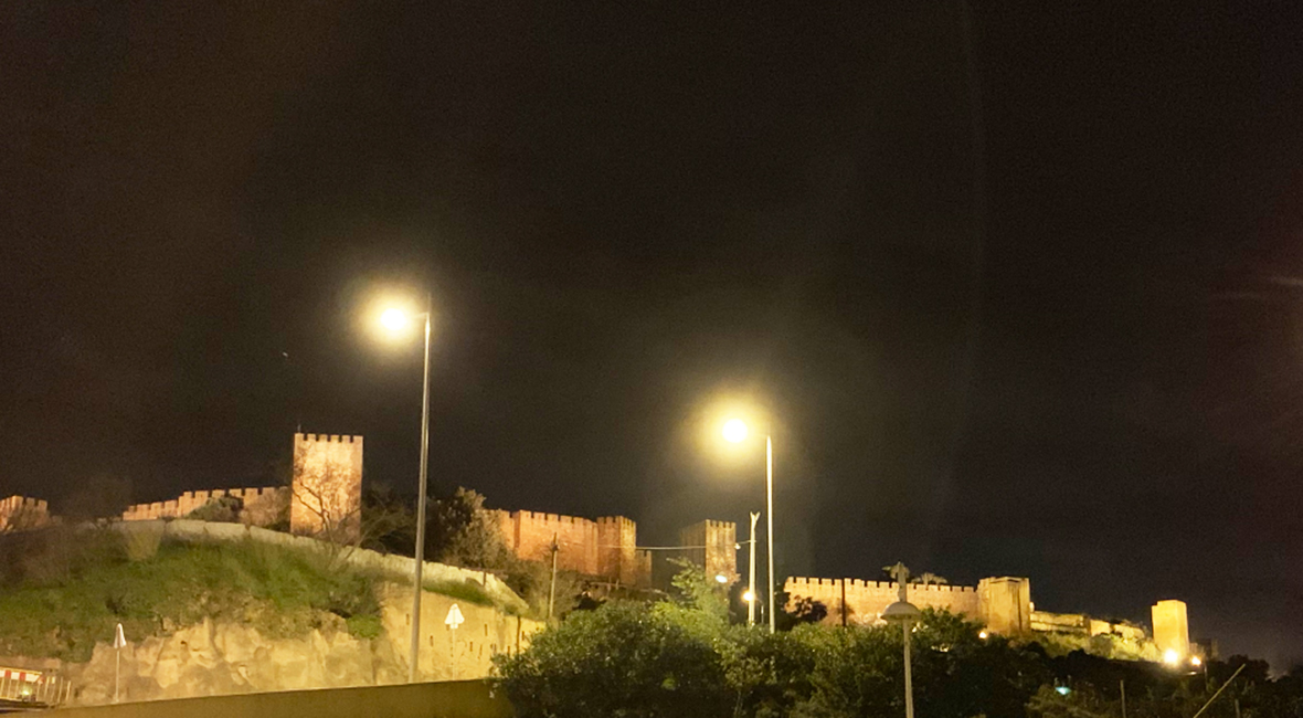 silves-castle-by-night