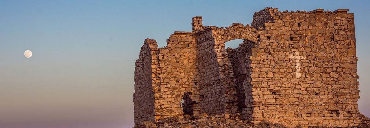 köpa ruin i portugal